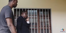 A l'ouverture de l'audience la défense de Maurice Kamto a fait valoir le caractère illégal de sa détention biaisée, selon elle, par une absence de mandat lors de son arrestation, le 28 janvier dernier.