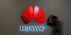 L'amendement, présenté dans le cadre de l'examen en première lecture du projet de loi pour la croissance des entreprises, vise à assurer la sécurité des réseaux mobiles afin de prévenir toute tentative d'espionnage ou de sabotage de la prochaine génération mobile 5G, où le Chinois Huawei est leader.