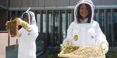 Olivier Fernandez, président du Syndicat Apiculteurs Midi-Pyrénées et la directrice du Min Maguelone Pontier inaugurent le nouveau pavillon du miel.