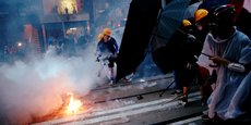 De violents heurts ont éclaté à Hong Kong.