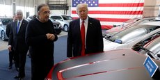 Photo d'illustration. Donald Trump (à dr.), le 15 mars 2017, à l'American Center for Mobility, en présence des leaders de l'industrie automobile.