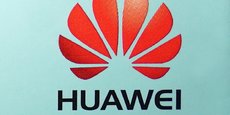 Huawei est depuis des mois dans le collimateur des États-Unis. Washington soupçonne l’entreprise, tout comme son rival ZTE, d’utiliser ses équipements à des fins d’espionnage pour le compte de Pékin. Ce que Huawei a toujours démenti.