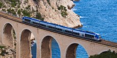 Le viaduc de Niolon, près de Marseille. La région Paca entend attribuer les lignes des TER à d’autres opérateurs.