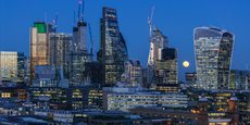 La City londonienne accueille quelque 17.000 entreprises et plus de 450.000 salariés, en finance principalement.
