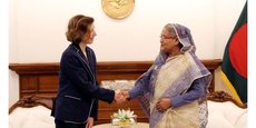 Florence Parly a marqué son souhait de renforcer la relation de défense entre la France et le Bangladesh dans tous les domaines et a formulé des propositions à cet effet (Rafale).