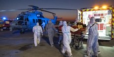 Depuis le 28 mars, les évacuations en hélicoptère de patients atteints du Covid-19 vers des hôpitaux français et étrangers disponibles se sont multipliées