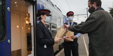 Plus de 40 000 masques lavables et donc réutilisables ont été offerts aux usagers du réseau TER d'Occitanie face à la crise sanitaire.