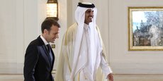 Emmanuel Macron invité de l'émir du Qatar cheikh Tamim ben Hamad al-Thani.
