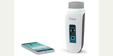 Thess est un dispositif médical : son pilulier, connecté à des logiciels de télémédecine, permet d'accompagner et d'encadrer à distance la prise de médicaments pour des patients atteints d'une maladie chronique.
