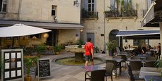 Avec le passage de Montpellier en zone alerte rouge renforcée, les restaurants et les bars de la ville subissent un nouveau tour de vis sur leur activité.