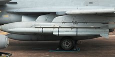 ASB équipe notamment les missiles de MBDA (photo), également fabriqués à Bourges, les systèmes de démarrage des torpilles produits par Naval Group, et fournit les dispositifs d'énergies de secours pour les avions de chasse Rafale de Dassault aviation.