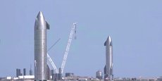 Les prototypes Starship SN9 et SN10 de SpaceX avant le lancement de SN9