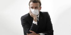 Hier, mercredi 17 mars 2021, le président français Emmanuel Macron s'est entretenu avec le personnel travaillant dans le service de soins intensifs de l'hôpital de Poissy / Saint Germain en Laye, près de Paris.