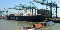 La part modale du fluvial pour le transport de conteneurs atteint péniblement 10% dans le port du Havre contre 35% à Anvers.