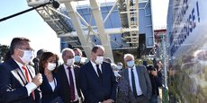 Entouré de Carole Delga et Jean-Luc Moudenc, le Premier ministre Jean Castex a découvert le chantier du prochain téléphérique urbain de Toulouse et sa station Université Paul-Sabatier, samedi 24 avril.