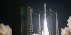 Ce retour en vol réussi de Vega fait suite aux recommandations de la Commission d'enquête indépendante du vol VV17, copilotée par Arianespace et l'ESA, et mises en œuvre par Avio, a expliqué Arianespace dans son communiqué.