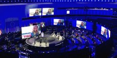 Déserté par les députés européens, l'hémicycle de Strasbourg a été transformé en studio de télévision pour le lancement de la Conférence sur l'avenir de l'UE.