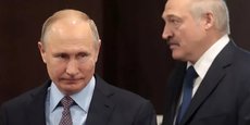 De gauche à droite, le président russe Vladimir Poutine et le président biélorusse Alexandre Loukachenko.
