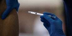 Le gouvernement va examiner le 24 novembre l'extension du rappel vaccinal aux plus de 40 ans.
