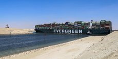 La mauvaise manoeuvre de l'Ever Green, en mars 2021 avait coûté au Canal de Suez entre 12 et 15 millions de dollars par jour de fermeture.