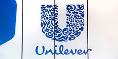 Photo d'illustration: le logo d'Unilever sur la façade du siège de la multinationale anglo-néerlandaise en 2018 à Rotterdam (Pays-Bas), avant donc le regroupement en 2020 des entités néerlandaise et britannique au sein d'une même société 100% britannique dont le siège est désormais Londres.