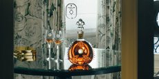 Un modèle de la collection Louis XIII de Rémy Martin, l'une des marques de Cognac très appréciées par les rappeurs américains.