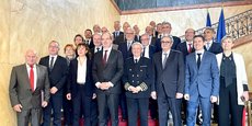 Les présidents des différentes collectivités locales lors de la signature du protocole de financement de GPSO, en présence du Premier ministre de l'époque Jean Castex, en mars 2022 à Toulouse.
