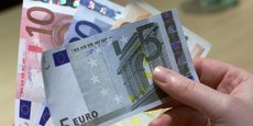 Le Smic devrait passer de 1.269 euros à entre 1.299 et 1.304 euros au 1er mai.