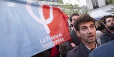 Un sondage Ipsos a montré samedi que 33% des électeurs de Jean-Luc Mélenchon projetaient de voter en faveur d'Emmanuel Macron au second tour, 16% en faveur de Marine Le Pen et que 51% restaient indécis.
