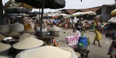 Dantokpa (ou Tokpa) à Cotonou, considéré comme le plus grand marché à ciel ouvert de l'Afrique de l'Ouest.