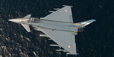Cette nouvelle commande augure du remplacement à partir de 2030, de 65 F/A-18A/B Hornet achetés neufs en mai 1983 par des Eurofighter.