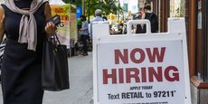 Aux Etats-Unis, les tensions sur le marché du travail demeurent extrêmement vives.