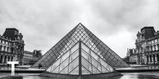 Avec la pyramide du Louvre, l’opéra Bastille, la Grande
Arche de la Défense et la Bibliothèque nationale de France, l’oeuvre de
François Mitterrand était ultra-ambitieuse, au point d’agacer parfois les
architectes par sa propension à corriger lui-même leurs croquis !