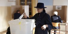 Élections présidentielles et parlementaires dans un centre de vote situé dans une école de Livno