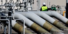 Avec la crise énergétique et la guerre en Ukraine, la France « risque d'investir davantage dans des infrastructures lui permettant d'assurer son approvisionnement en énergies fossiles, en particulier en gaz naturel ».