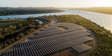 CNR compte toujours multiplier par sept les capacités photovoltaïques de la vallée du Rhône. Elle a dévoilé ce lundi l'un des moyens pour y parvenir, avec la création de la société d'investissement Solarhona Invest, mise sur pied conjointement avec la Banque des Territoires et quatre caisses régionales du Crédit Agricole.
