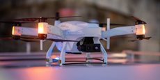 Le drone Skeyetech « est le premier à se porter sur les lieux et fournit aux secouristes, à l'aide de ses caméras de jour et de nuit, un retour vidéo intelligent, via une détection automatique de victimes », explique à La Tribune le directeur général adjoint d'Azur Drones, Hugues D'Alès.
