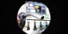 Les prix à la pompe avaient volé de record en record au Royaume-Uni l'été dernier, frôlant les 2 livres (2,3 euros) par litre pour le diesel il y a un an, avant de retomber.