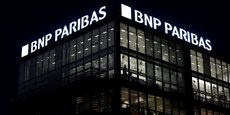 BNP Paribas a rappelé dans un courriel avoir annoncé de nouveaux objectifs le mois dernier, y compris l'arrêt du financement de nouvelles explorations et la réduction de l'exposition au gaz.