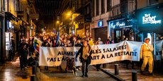 Après l'annonce du contenu de la réforme des retraites du gouvernement d'Elisabeth Borne, une retraite aux flambeaux en signe de protestation a été organisée par la CGT à Perpignan le 10 janvier.