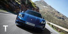 Emblème d’une nouvelle ère, la Porsche Taycan roule à l’électrique ; une petite révolution dans le secteur automobile de luxe qui a mis un certain temps à monter dans le train de la modernité.