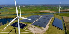 En septembre 2022, la France comptait 20 GW de capacités installées en éolien terrestre contre un objectif de 24,1 GW pour fin 2023. Et 15,8 GW en champs photovoltaïques alors que l'objectif est de 20,1 GW.