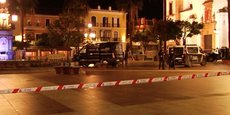 Des policiers sur les lieux d'une attaque à la machette commise dans une église à Algeciras, en Espagne