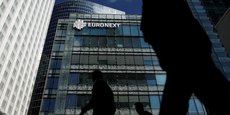 La bourse Euronext dans le quartier des affaires de la Défense à Paris
