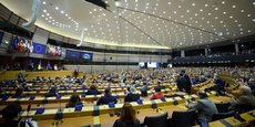 Le Parlement européen.