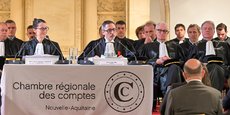 La vice-présidente et le président de la CRC de Nouvelle-Aquitaine lors de l'audience solennelle du 26 janvier 2023.