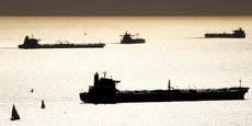 Désormais, les cargaisons arrivent majoritairement par voie maritime « en provenance de la mer du Nord, de l'ouest de l'Afrique, du bassin méditerranéen, mais aussi du Golfe Persique et du Golfe du Mexique ».