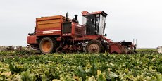 Les équipements subventionnés pourront par exemple être un tracteur enjambeur de vignes ou des robots cueilleurs ou désherbeurs dans les vergers.
