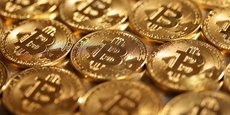Le bitcoin a entraîné avec lui les autres cryptomonnaies comme l'Ether ou le Dogecoin. L'intégralité du marché des cryptomonnaies approchait ainsi de 1.300 milliards de dollars, selon le site CoinGecko.