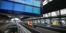 Les transports ferroviaires publics allemands étaient à l'arrêt vendredi dernier.